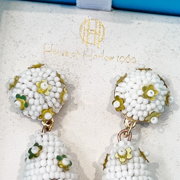 House of Harlow 1960 White Beaded Drop Earrings Gold Sequins - Picture 4 of 5